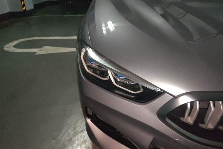 Used BMW 8 Series 2022 840i Coupe M Sport Package Right Front Headlight