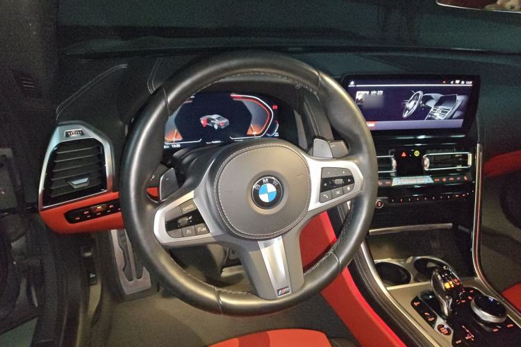 Used BMW 8 Series 2022 840i Coupe M Sport Package Steering Wheel