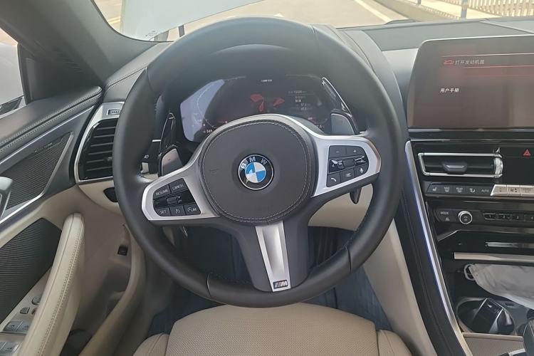 Used BMW 8 Series 2022 840i Four-Door Coupe M Sport Package Steering Wheel