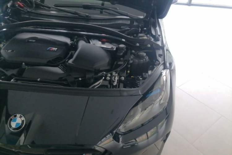 Used BMW M235L 2025 M235L Engine Bay Left