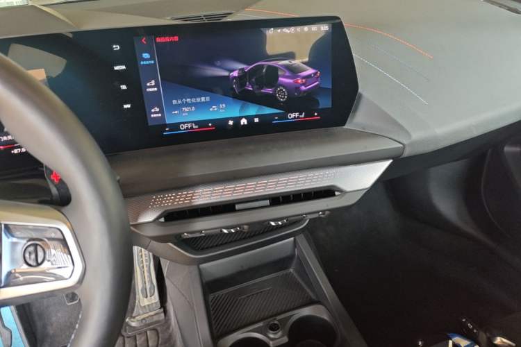 Used BMW M235L 2025 M235L Audio And AC Panel