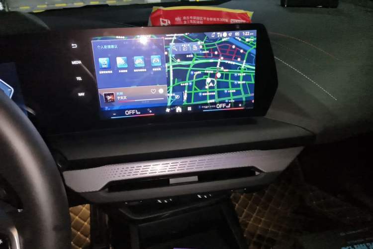 Used BMW M235L 2025 M235L Audio And AC Panel