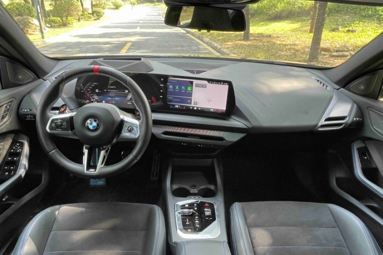 Used BMW M235L 2025 M235L Interior 8