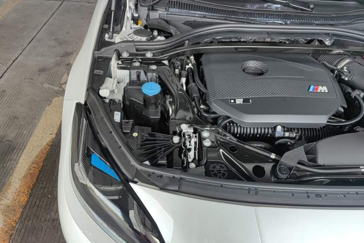 Used BMW M235L 2025 M235L Engine Bay Right