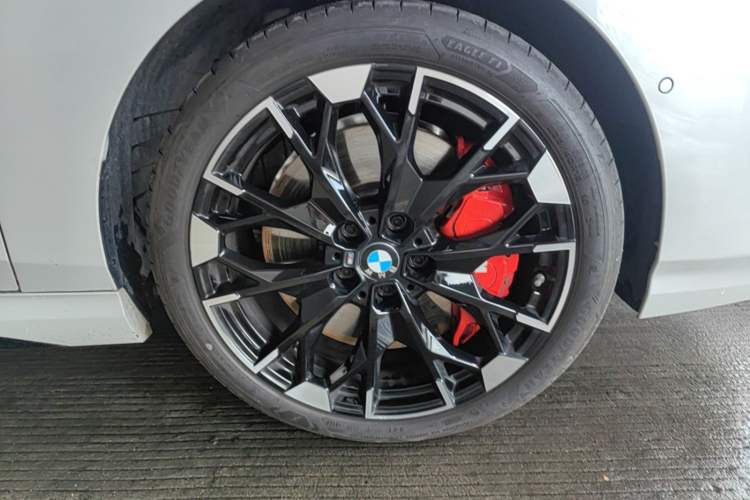 Used BMW M235L 2025 M235L Right Front Wheel Hub