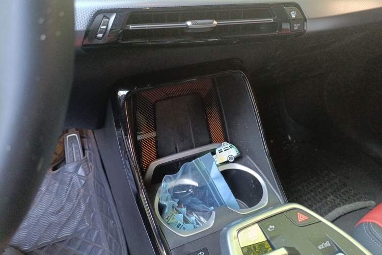 Used BMW X1 M35Li 2024 M35Li Audio And AC Panel