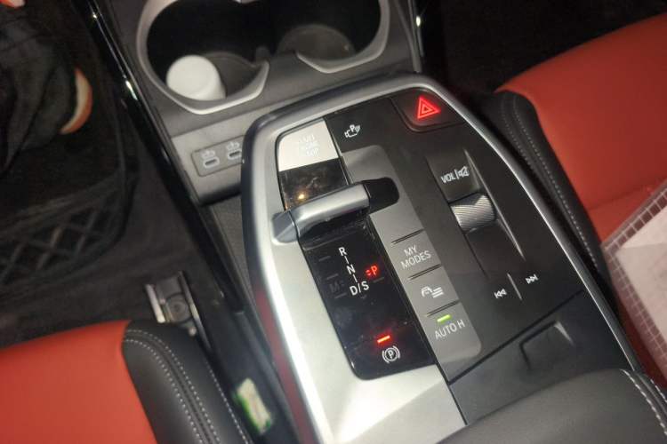 Used BMW X1 M35Li 2024 M35Li Gear Lever