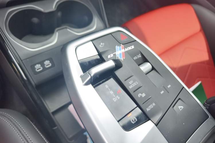 Used BMW X1 M35Li 2024 M35Li Gear Lever