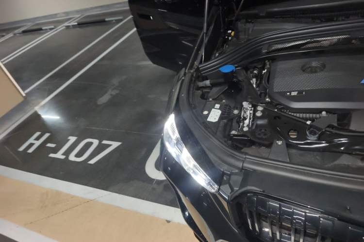 Used BMW X1 M35Li 2024 M35Li Right Front Headlight