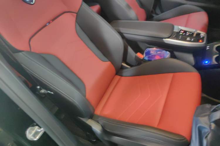 Used BMW X1 M35Li 2024 M35Li Right Front Seat