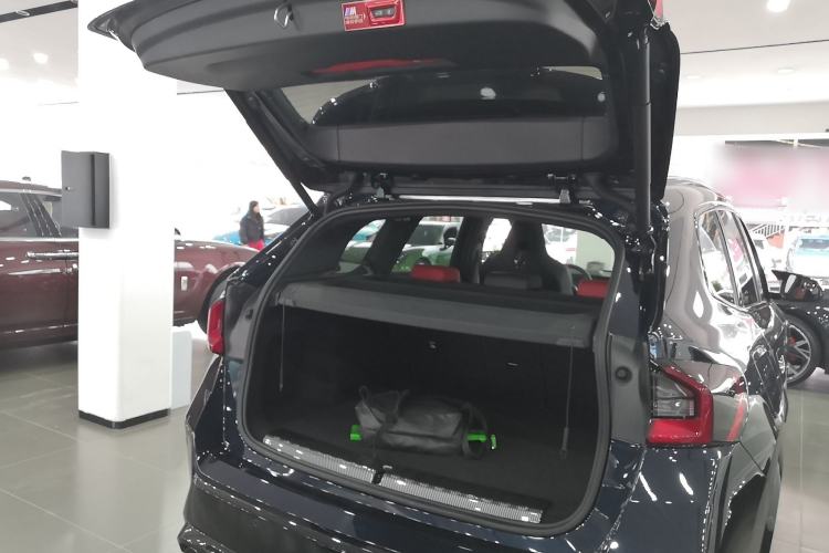 Used BMW X1 M35Li 2024 M35Li Trunk