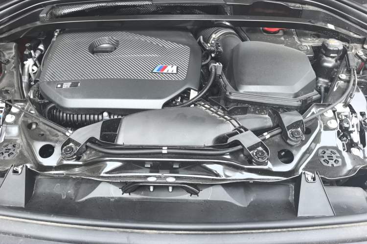 Used BMW X1 M35Li 2024 M35Li Engine Bay