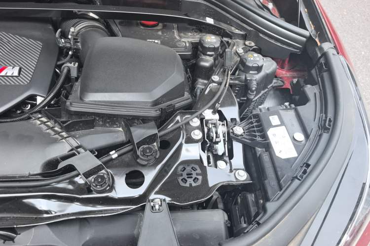 Used BMW X1 M35Li 2024 M35Li Engine Bay Left