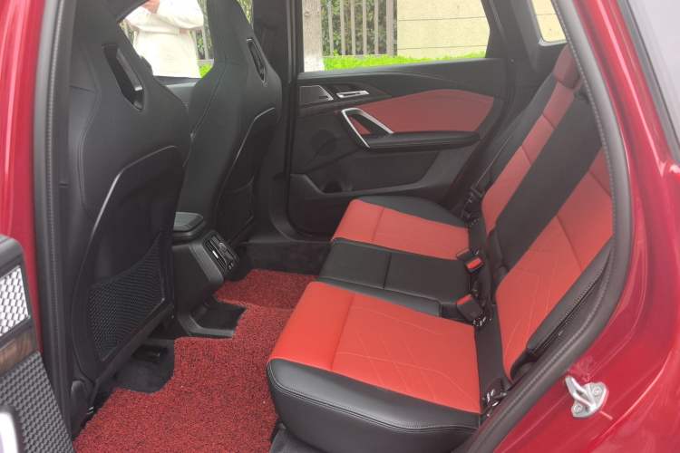 Used BMW X1 M35Li 2024 M35Li Left Rear Seat
