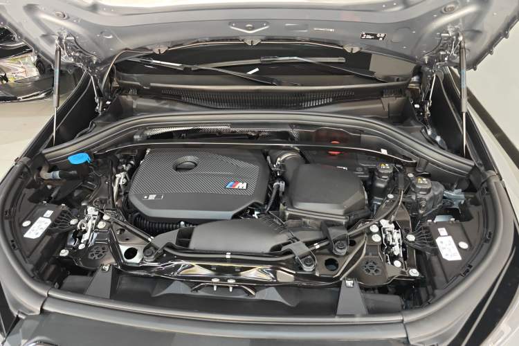 Used BMW X1 M35Li 2024 M35Li Engine Bay
