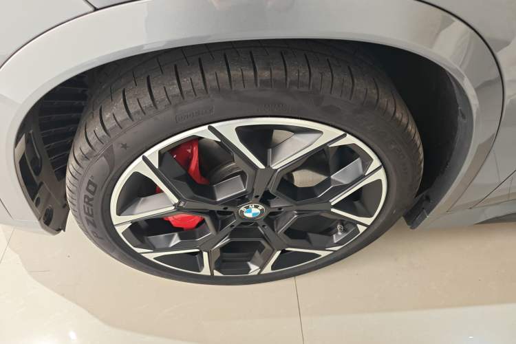 Used BMW X1 M35Li 2024 M35Li Left Front Wheel Hub