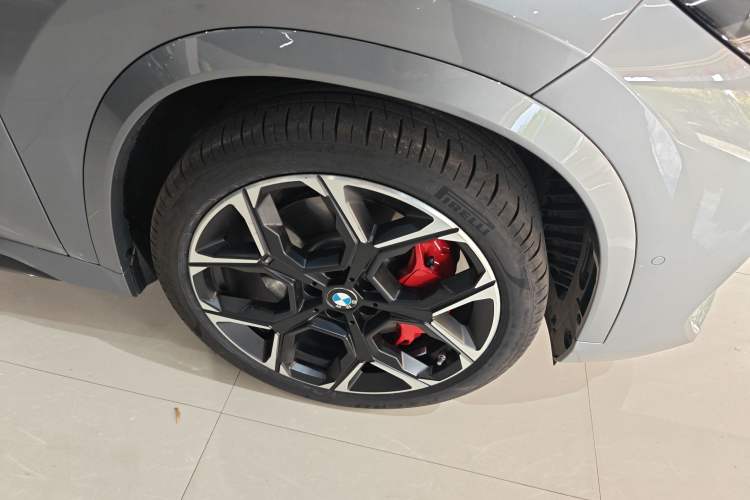 Used BMW X1 M35Li 2024 M35Li Right Rear Wheel Hub
