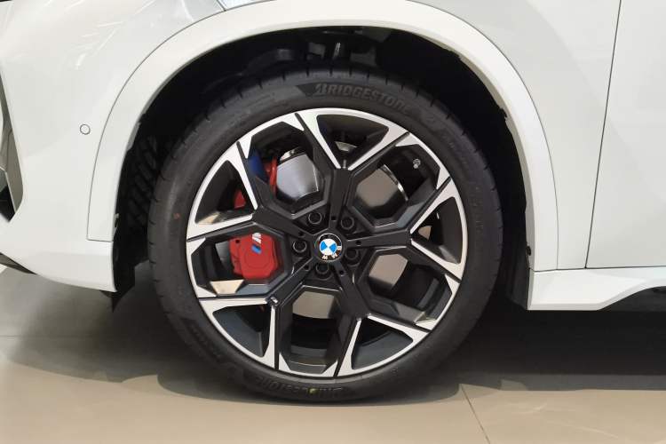 Used BMW X1 M35Li 2024 M35Li Left Front Wheel Hub
