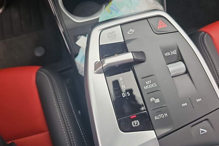 Used BMW X1 M35Li 2025 M35Li Gear Lever