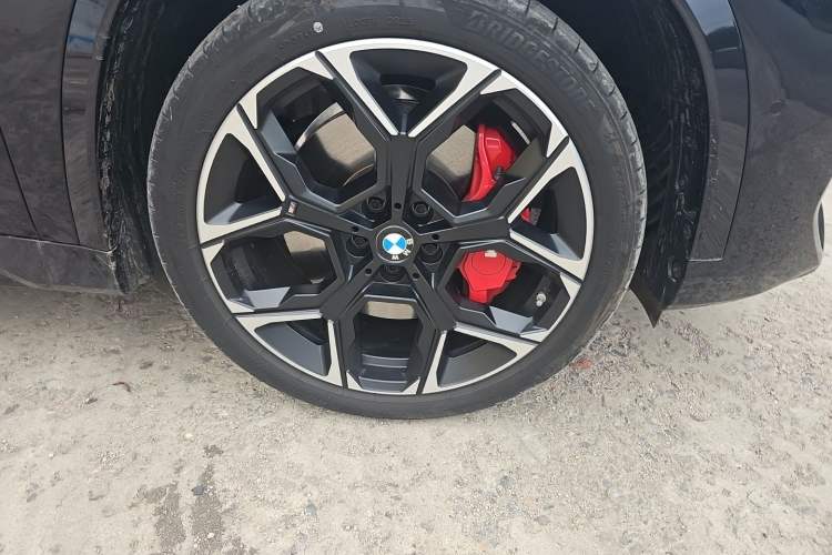 Used BMW X1 M35Li 2025 M35Li Right Front Wheel Hub