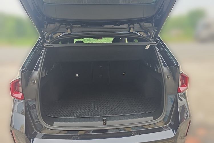 Used BMW X1 M35Li 2025 M35Li Trunk