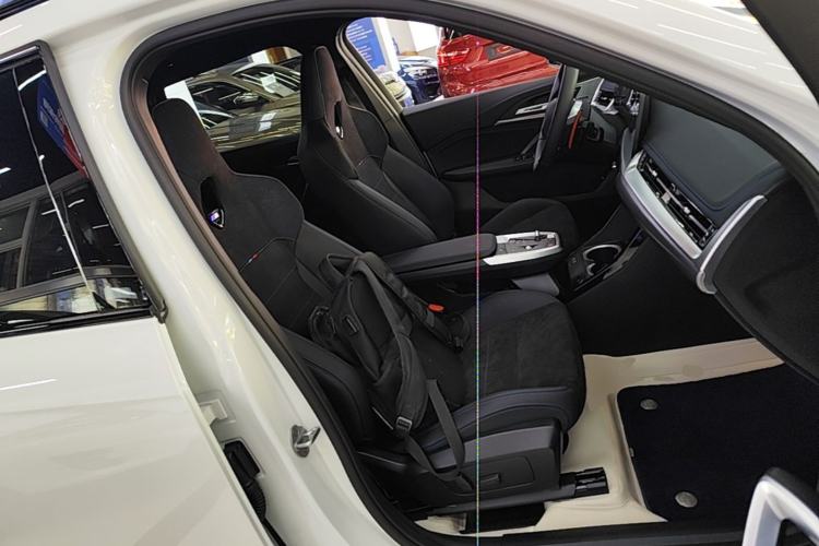 Used BMW X1 M35Li 2025 M35Li Right Front Seat