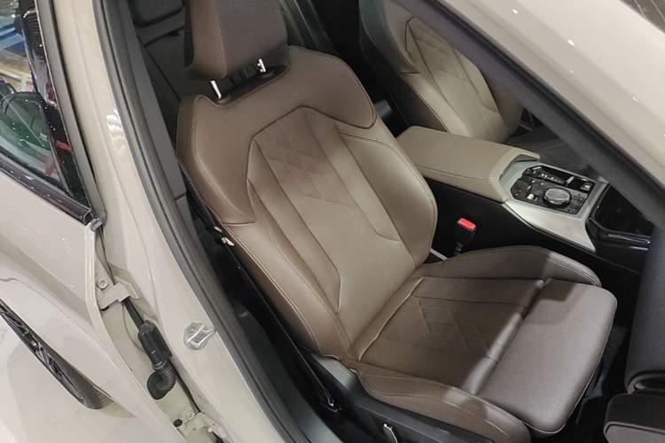 Used BMW X3 M50 2025 Model M50 xDrive Right Front Seat