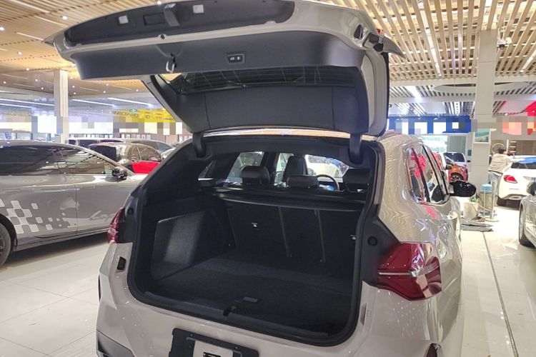Used BMW X3 M50 2025 Model M50 xDrive Trunk