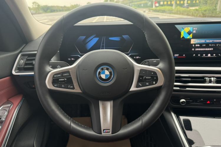 Used BMW i3 2024 eDrive 35 L Interior 7