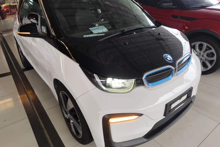 Used BMW i3 2018 Luxury Model Front Right 45 Deg