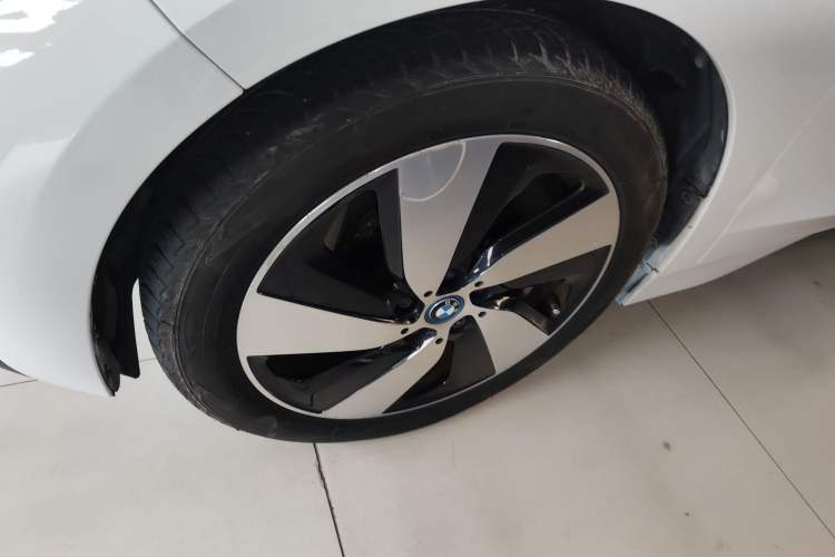 Used BMW i3 2018 Luxury Model Left Front Wheel Hub
