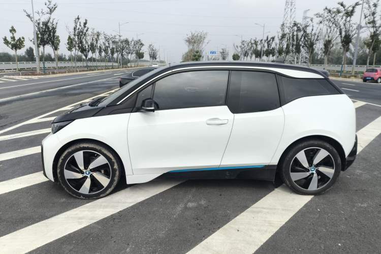 Used BMW i3 2020 Fast Charging and Smooth Driving Edition Left Side