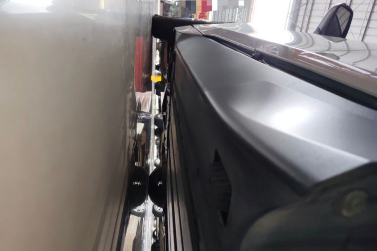 Used BMW i3 2018 Luxury Model Left Side Sill