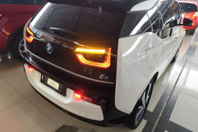 Used BMW i3 2018 Luxury Model Rear Right 45 Deg