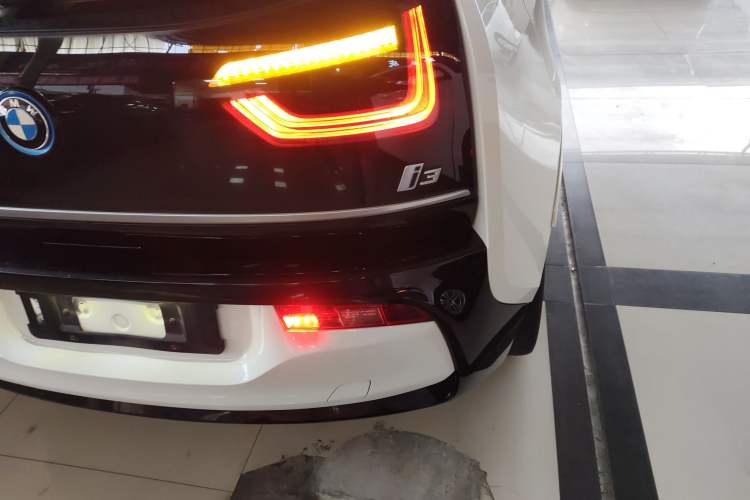 Used BMW i3 2018 Luxury Model Right Rear Taillight