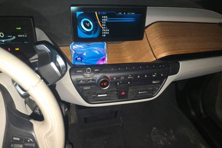 Used BMW i3 2014 Extended-Range Model Audio And AC Panel