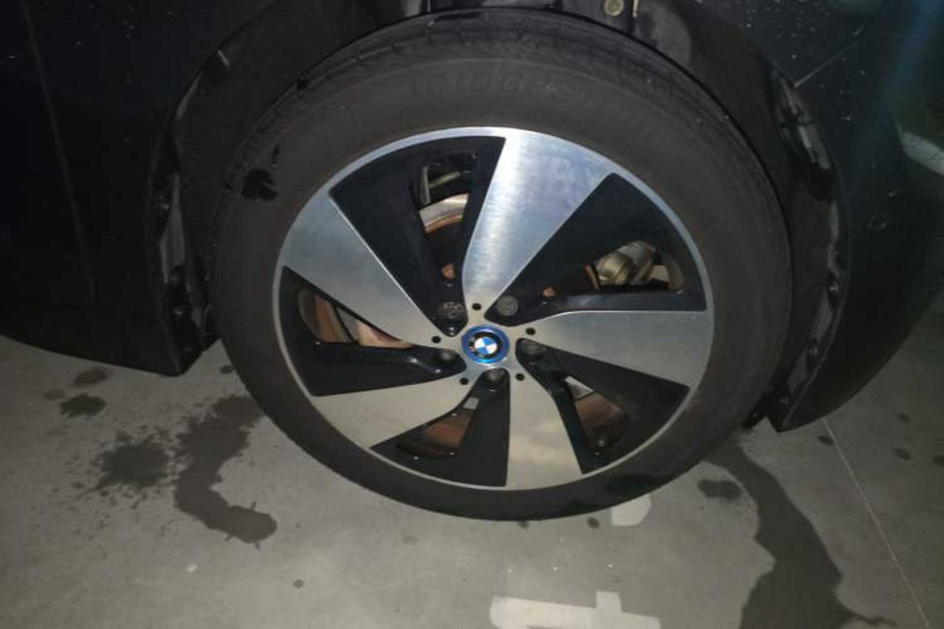 Used BMW i3 2014 Extended-Range Model Right Front Wheel Hub