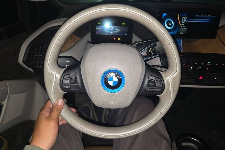 Used BMW i3 2014 Extended-Range Model Steering Wheel