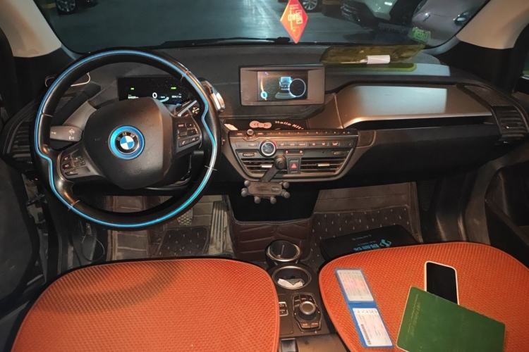 Used BMW i3 2015 Fashion Model Center Console