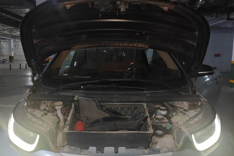 Used BMW i3 2015 Fashion Model Engine Bay