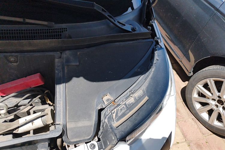 Used BMW i3 2015 Fashion Model Engine Bay Left