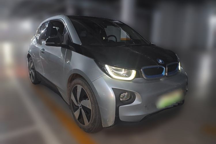 Used BMW i3 2015 Fashion Model Front Right 45 Deg