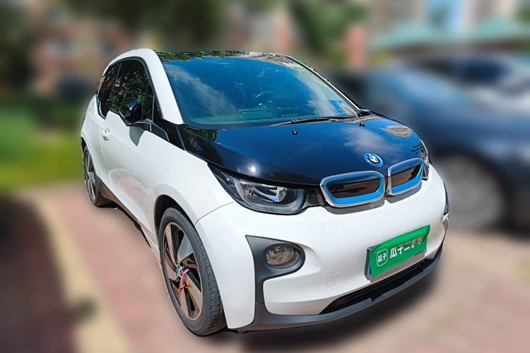 Used BMW i3 2015 Fashion Model Front Right 45 Deg