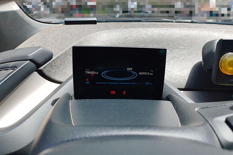 Used BMW i3 2015 Fashion Model Odometer Close Up
