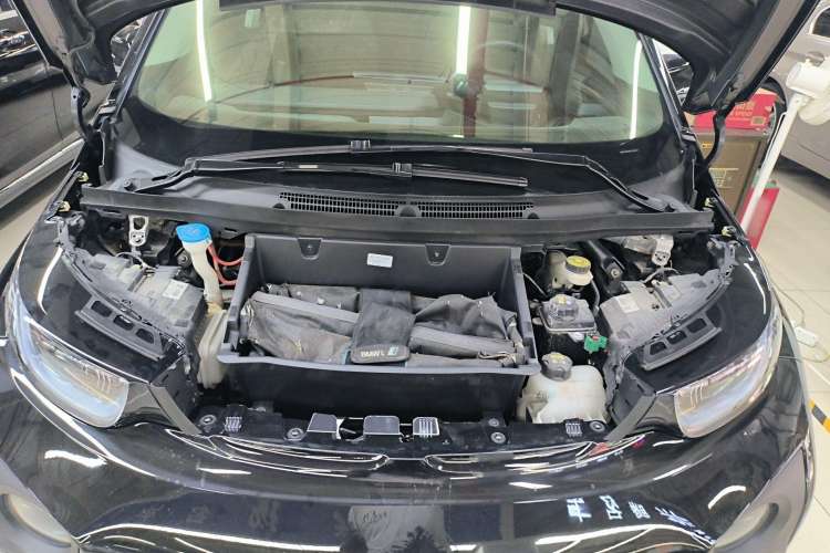 Used BMW i3 2016 Upgraded Deluxe Edition Engine Bay