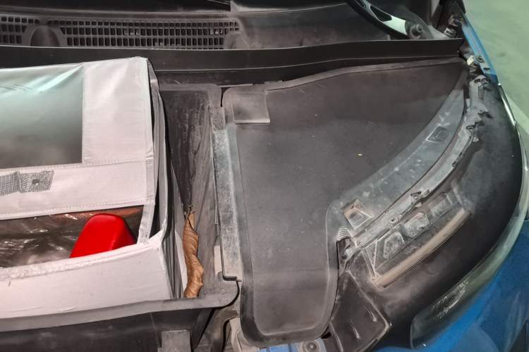 Used BMW i3 2016 Upgraded Fashionable Version Engine Bay Left