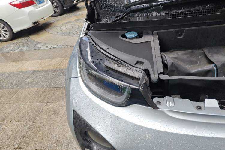 Used BMW i3 2016 Upgraded Deluxe Edition Right Front Headlight