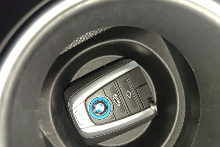 Used BMW i3 2016 Upgraded Fashionable Version Vehicle Key