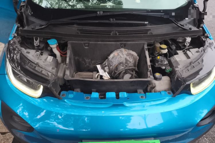 Used BMW i3 2016 Upgraded Deluxe Edition Engine Bay