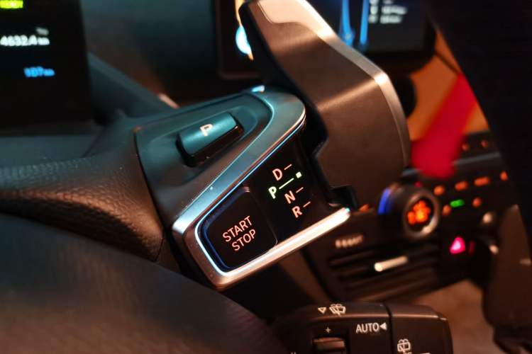 Used BMW i3 2016 Upgraded Deluxe Edition Gear Lever